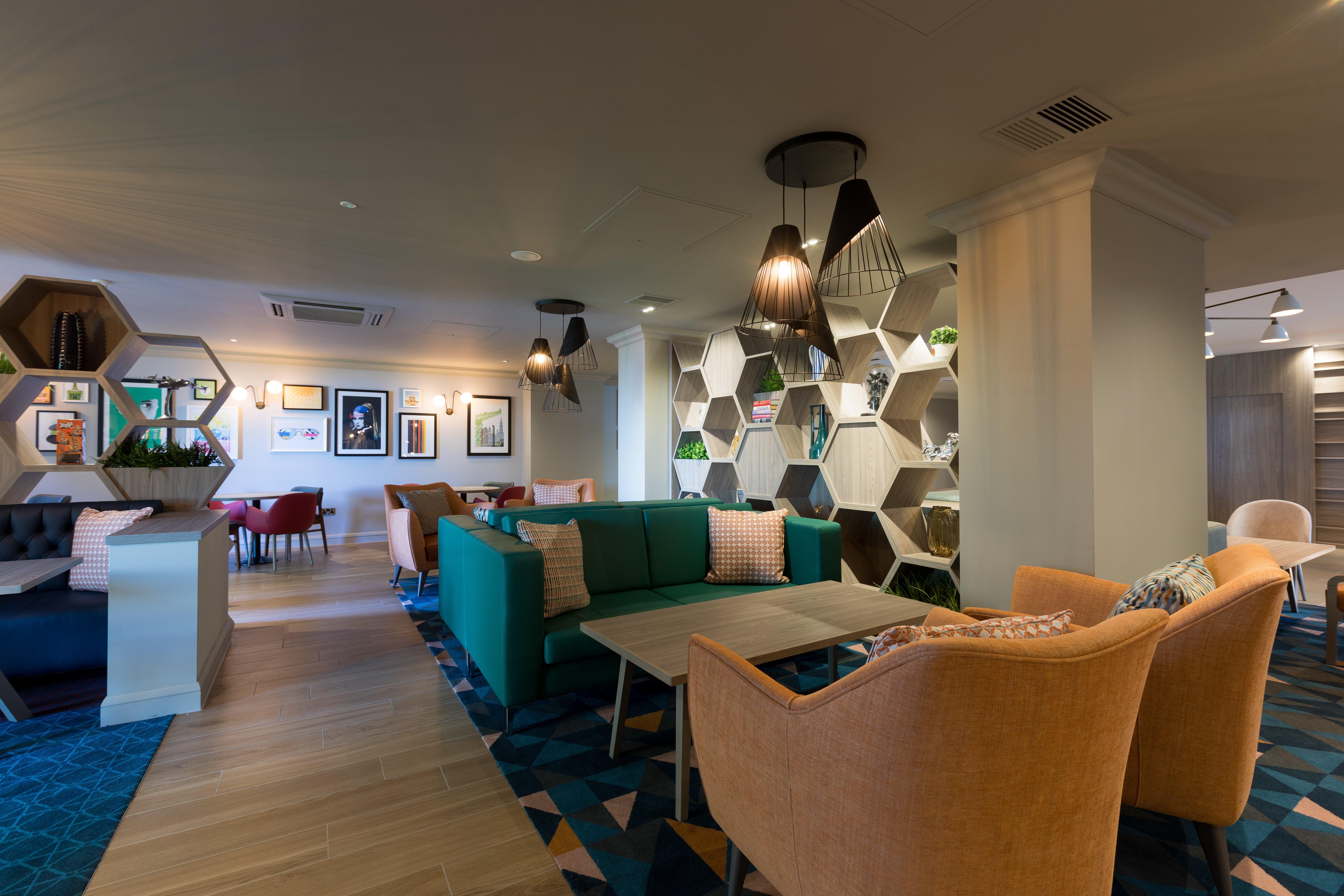 Holiday Inn - Glasgow Airport By Ihg Пейзли Екстериор снимка