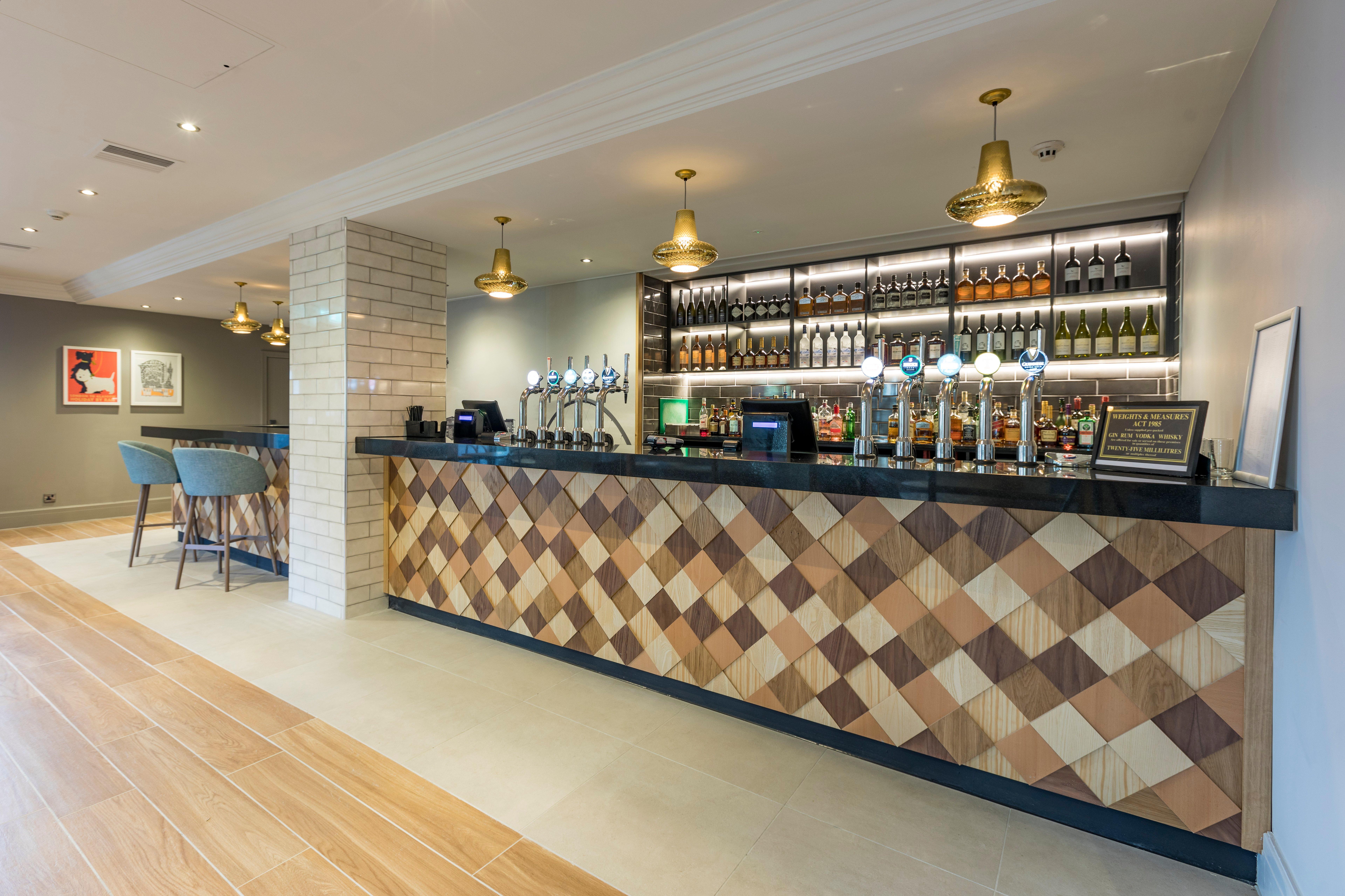 Holiday Inn - Glasgow Airport By Ihg Пейзли Екстериор снимка