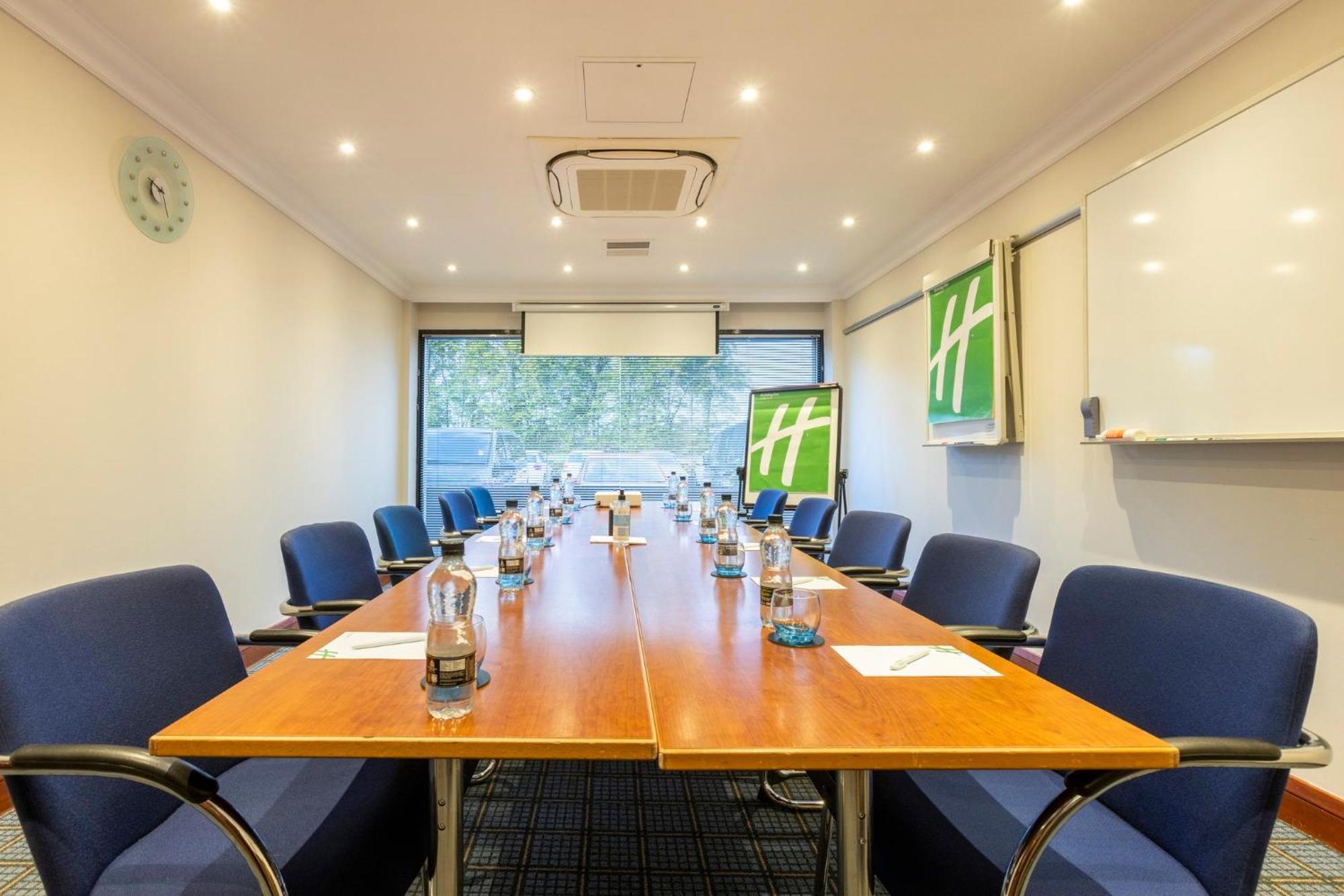 Holiday Inn - Glasgow Airport By Ihg Пейзли Екстериор снимка