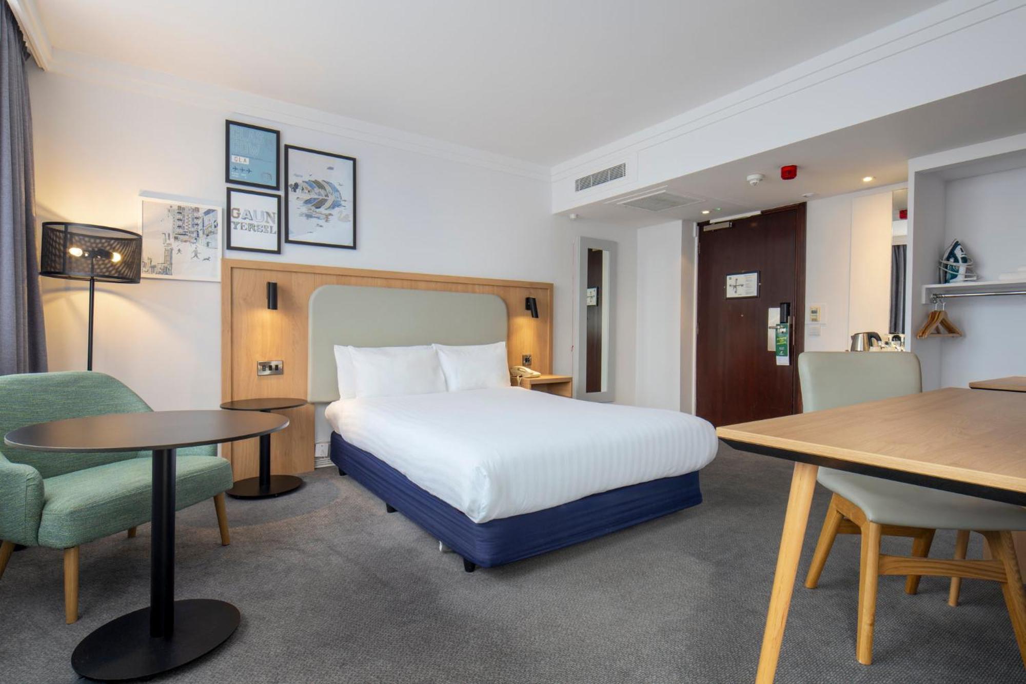 Holiday Inn - Glasgow Airport By Ihg Пейзли Екстериор снимка